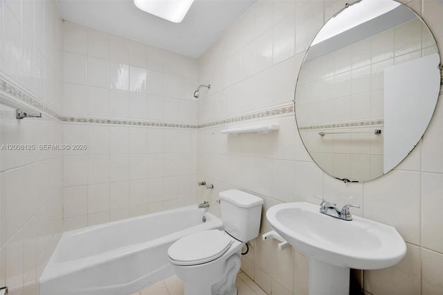 10320 SW 38th Ter, Miami, FL 33165