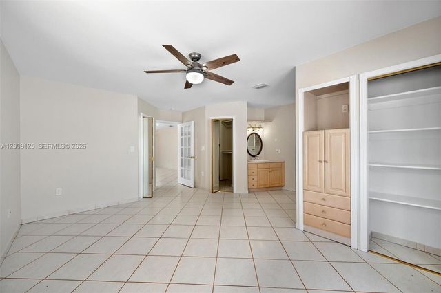 10320 SW 38th Ter, Miami, FL 33165