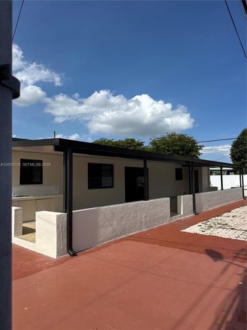 10320 SW 38th Ter, Miami, FL 33165