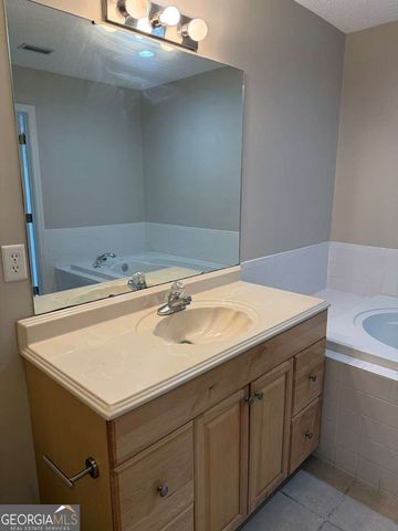14 Pine Breeze Court, Lakeland, GA 31635