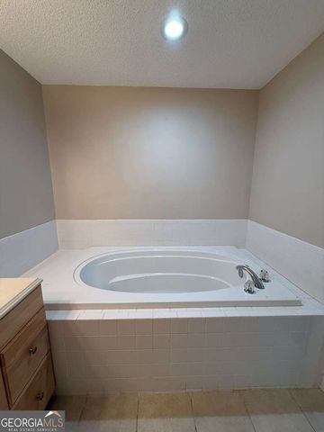 14 Pine Breeze Court, Lakeland, GA 31635