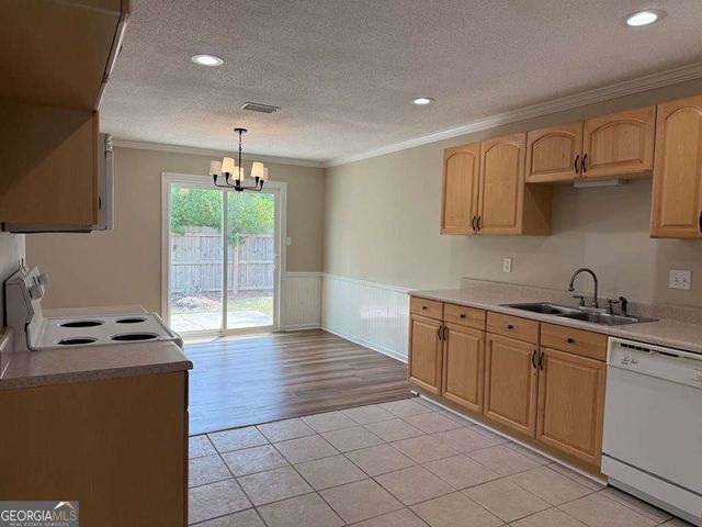 14 Pine Breeze Court, Lakeland, GA 31635