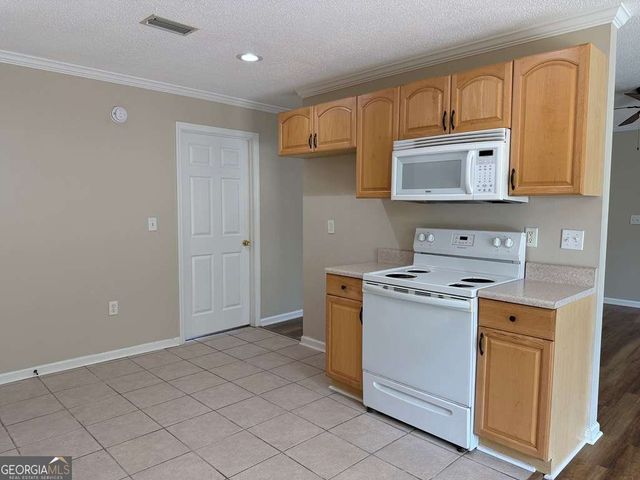 14 Pine Breeze Court, Lakeland, GA 31635