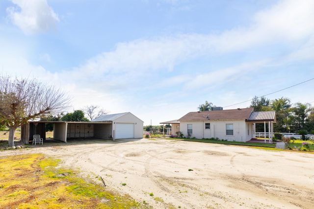 12283 E Dinuba Avenue, Selma, CA 93662