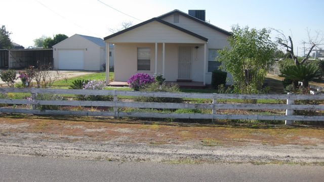 12283 E Dinuba Avenue, Selma, CA 93662