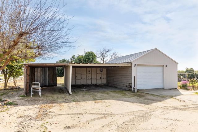 12283 E Dinuba Avenue, Selma, CA 93662