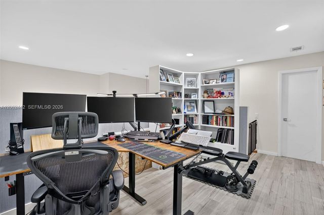 14914 SW 142nd Place, Miami, FL 33186