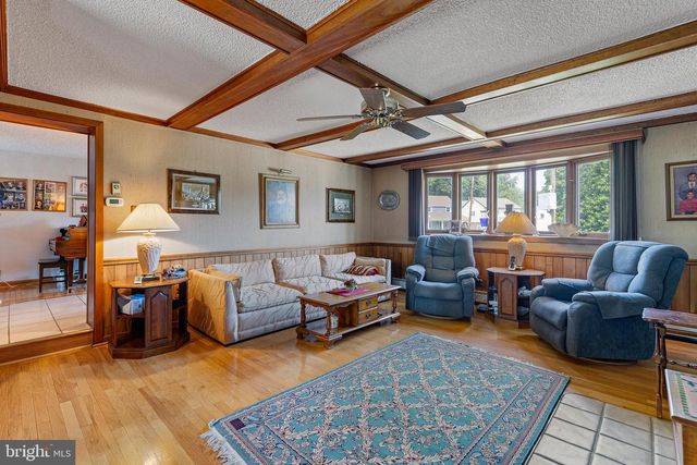2338 MOLE RD, Secane, PA 19018