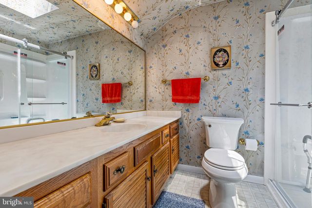 2338 MOLE RD, Secane, PA 19018