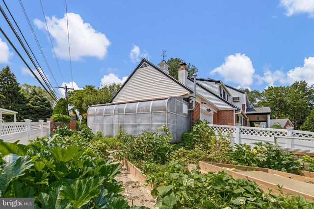 2338 MOLE RD, Secane, PA 19018