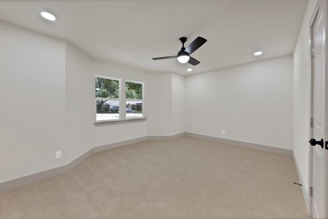 5704 Wessex Avenue, Fort Worth, TX 76133
