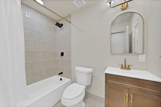 5704 Wessex Avenue, Fort Worth, TX 76133