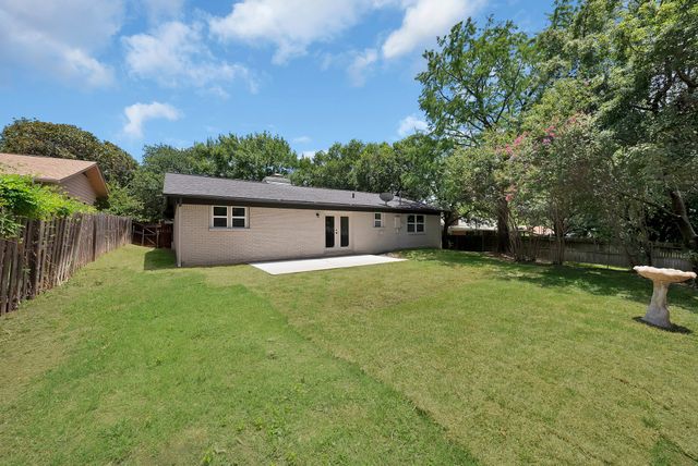 5704 Wessex Avenue, Fort Worth, TX 76133