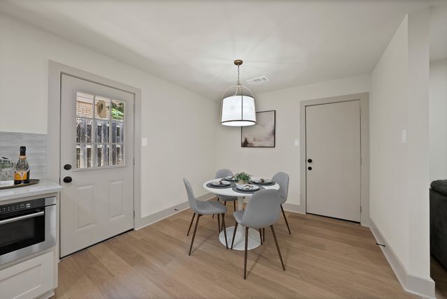 5704 Wessex Avenue, Fort Worth, TX 76133