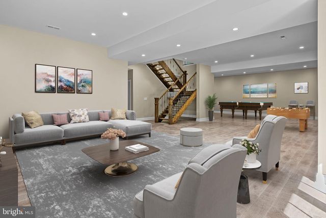 446 MOUNTAINWOODS DR, Lake Harmony, PA 18624