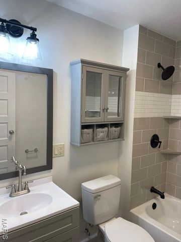 463 Walsh Street, St Louis, MO 63111