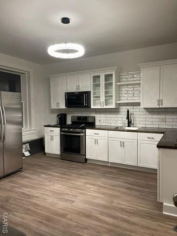 463 Walsh Street, St Louis, MO 63111