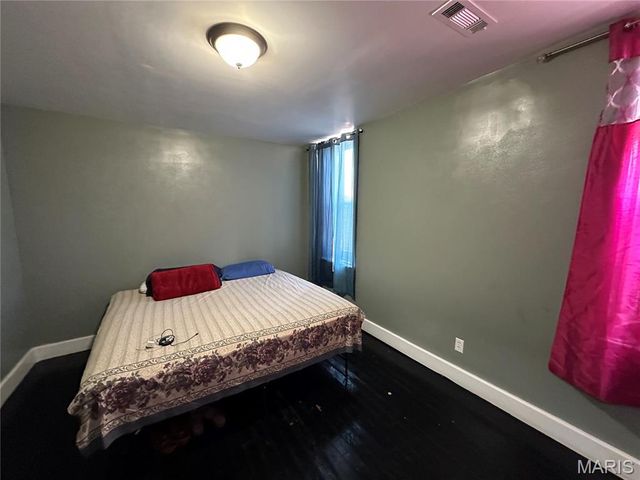 463 Walsh Street, St Louis, MO 63111