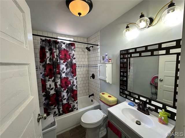 463 Walsh Street, St Louis, MO 63111