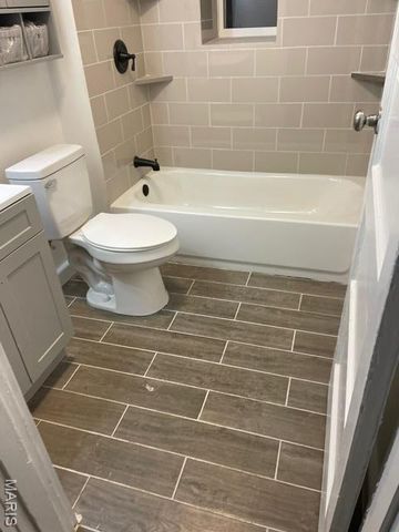 463 Walsh Street, St Louis, MO 63111