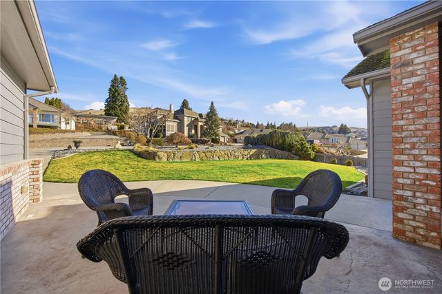 506 Stoneridge Drive, East Wenatchee, WA 98802