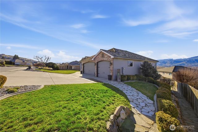 506 Stoneridge Drive, East Wenatchee, WA 98802