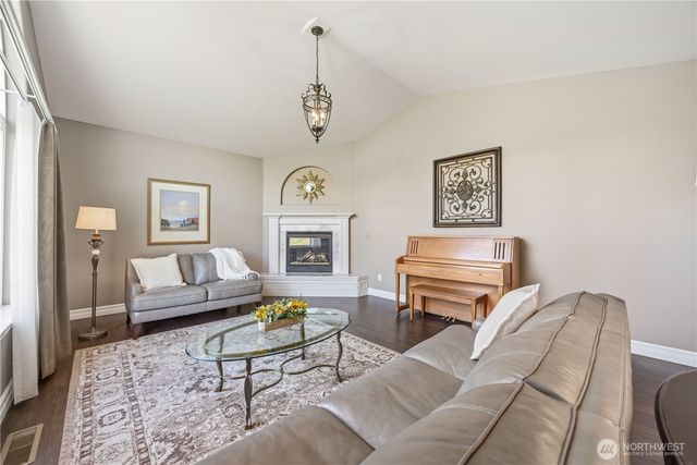 506 Stoneridge Drive, East Wenatchee, WA 98802