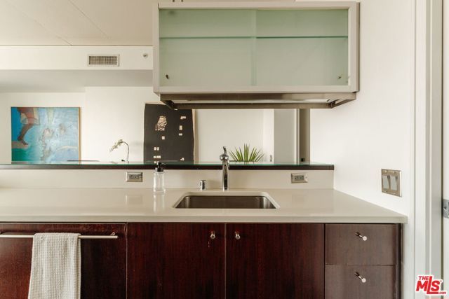 1155 S Grand Avenue 1103, Los Angeles, CA 90015