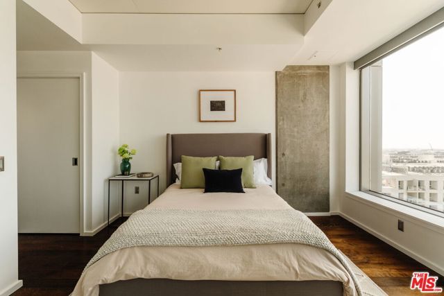 1155 S Grand Avenue 1103, Los Angeles, CA 90015