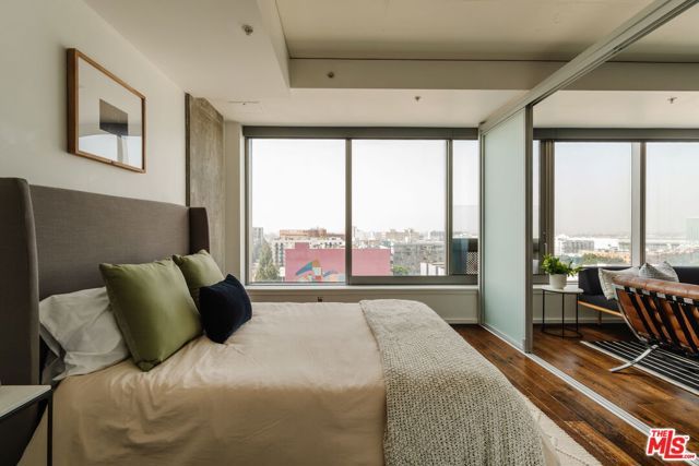 1155 S Grand Avenue 1103, Los Angeles, CA 90015