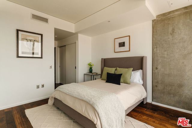 1155 S Grand Avenue 1103, Los Angeles, CA 90015