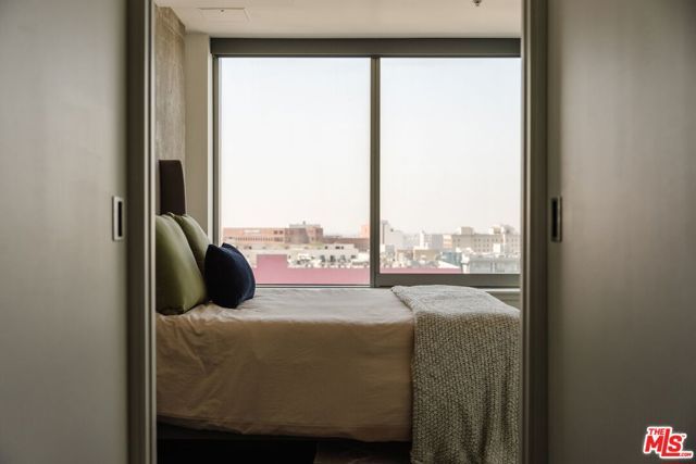 1155 S Grand Avenue 1103, Los Angeles, CA 90015