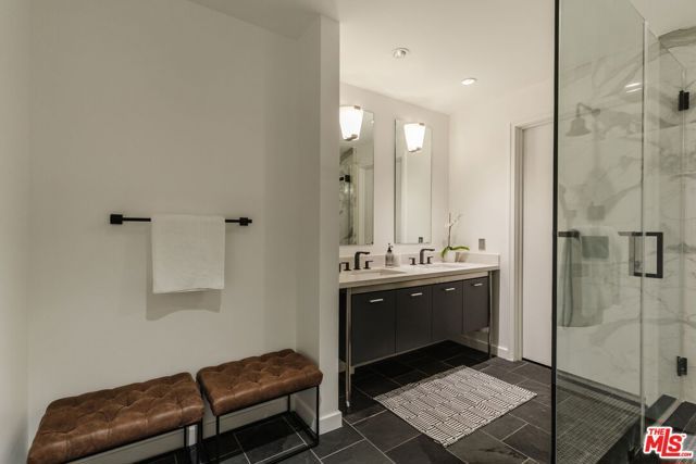 1155 S Grand Avenue 1103, Los Angeles, CA 90015