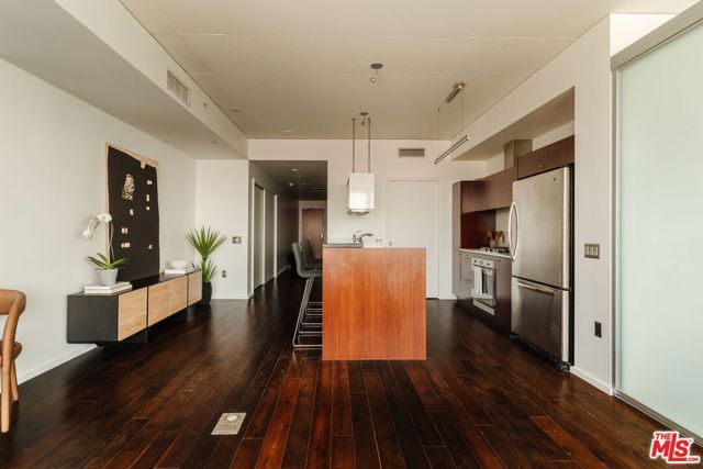 1155 S Grand Avenue 1103, Los Angeles, CA 90015