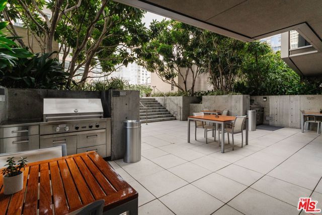 1155 S Grand Avenue 1103, Los Angeles, CA 90015