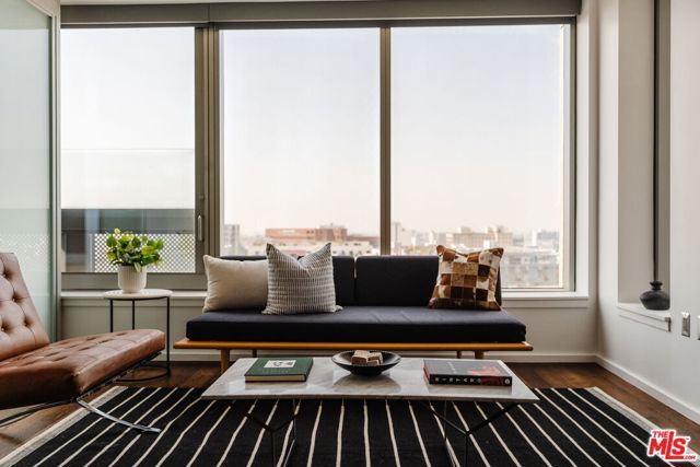 1155 S Grand Avenue 1103, Los Angeles, CA 90015