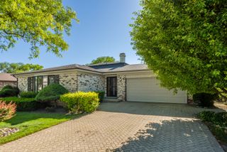 72 Marina Drive, Des Plaines, IL 60016
