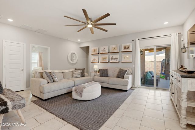 3349 N Dales Crossing Drive, Tucson, AZ 85745