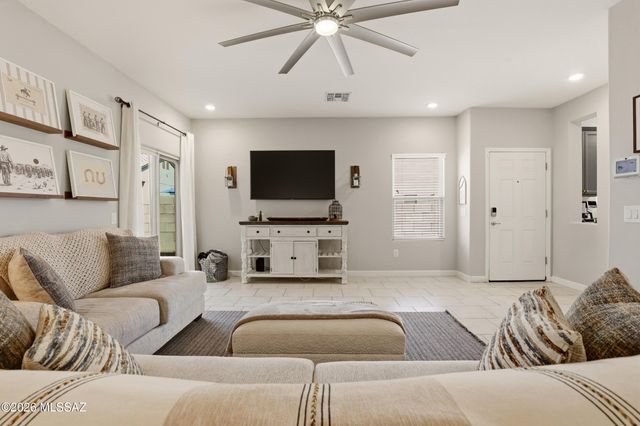 3349 N Dales Crossing Drive, Tucson, AZ 85745