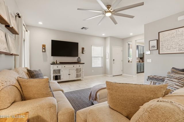 3349 N Dales Crossing Drive, Tucson, AZ 85745