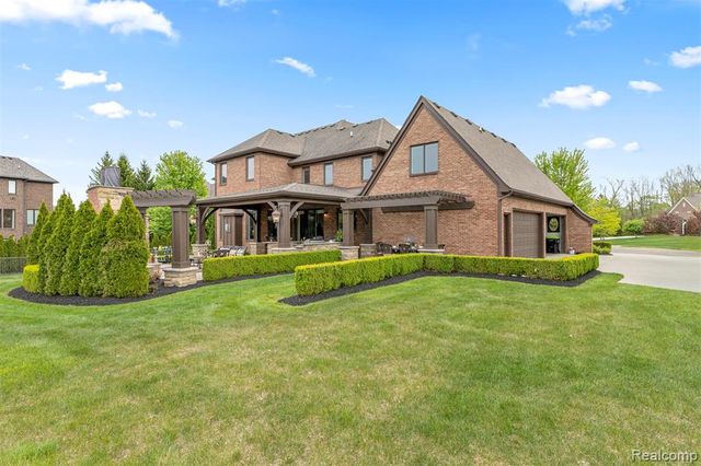 48892 Barola Court, Northville, MI 48167
