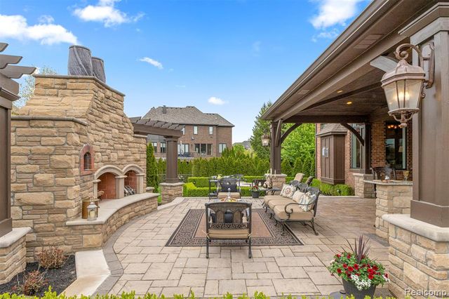 48892 Barola Court, Northville, MI 48167