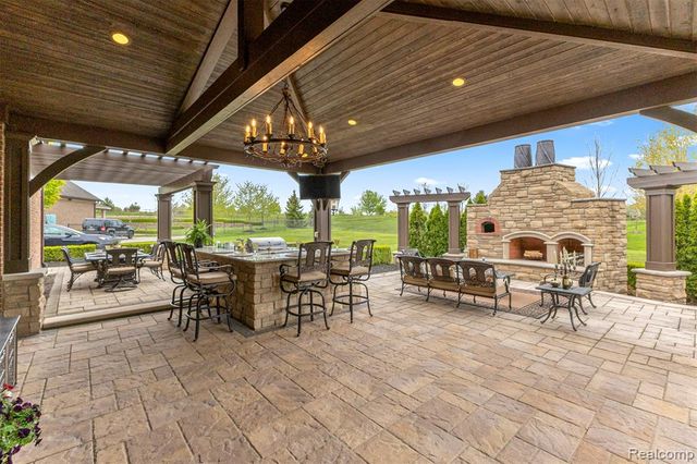 48892 Barola Court, Northville, MI 48167