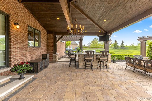 48892 Barola Court, Northville, MI 48167