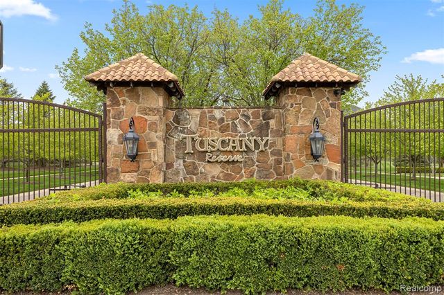 48892 Barola Court, Northville, MI 48167