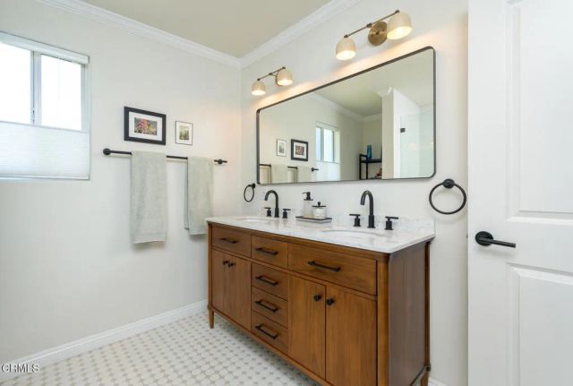 3410 Greensward Road, Los Angeles, CA 90039