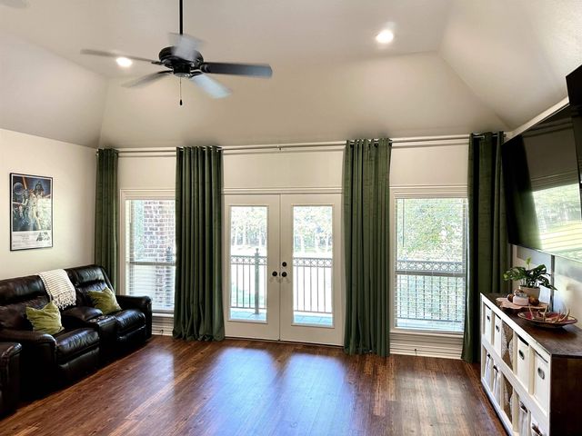 140 Red Oak CT, Bullard, TX 75757