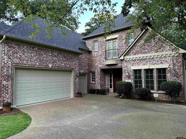 140 Red Oak CT, Bullard, TX 75757