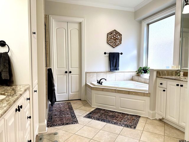 140 Red Oak CT, Bullard, TX 75757