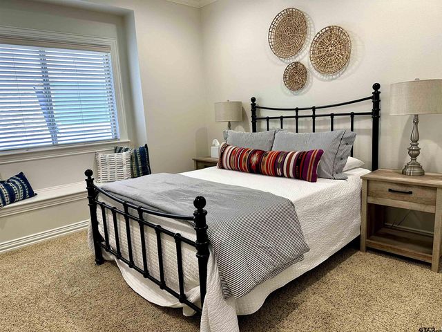 140 Red Oak CT, Bullard, TX 75757